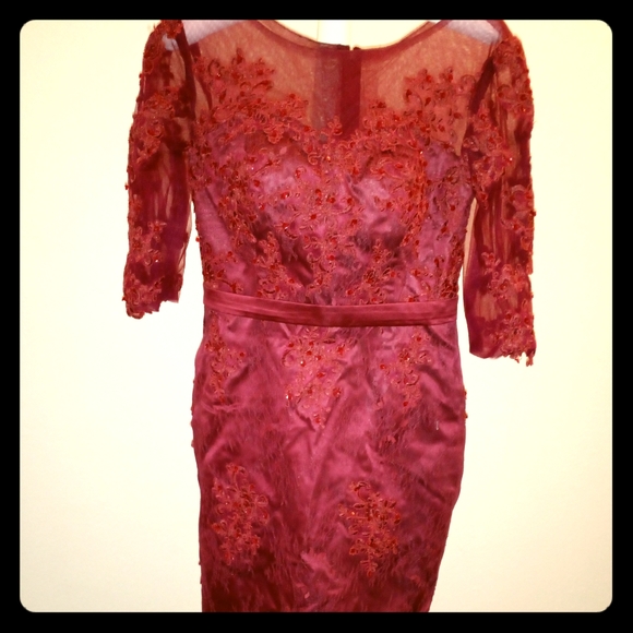 Maroon DRESS - Picture 1 of 4